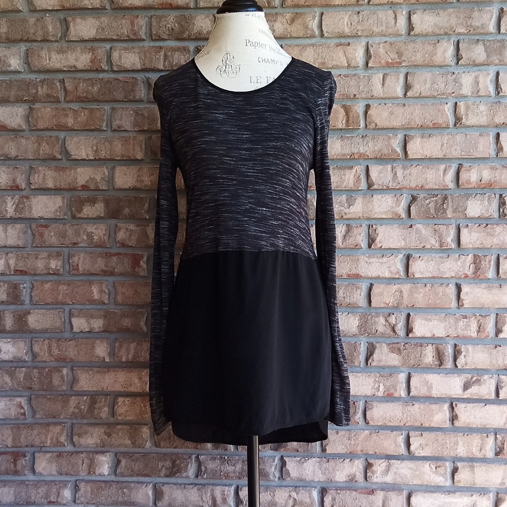 Vince. Marled Gray/Black Long Sleeve Mixed Media Silk/Rayon Tunic Top.